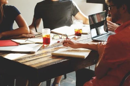 Entrepreneurs et dirigeants : pourquoi intégrer un réseau professionnel ?